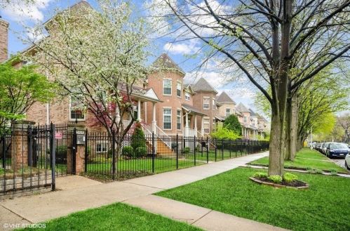 5424 Ellis Ave, Chicago IL 60615-5008 exterior