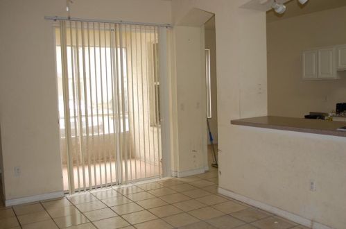 5040 Sunridge Palms Dr, Tampa FL 33617-1400 exterior