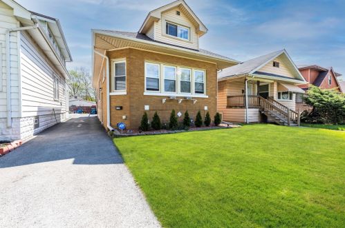 1907 21st Ave, Broadview, IL 60153-2915