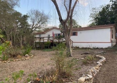 144 Bluff View Dr, Spring Branch, TX 78070-4621