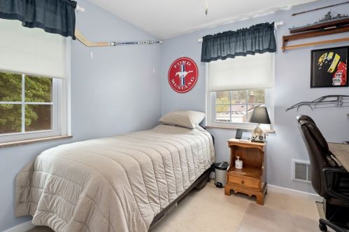 650 Malibran Dr, Pittsburgh PA 15237-5660 exterior