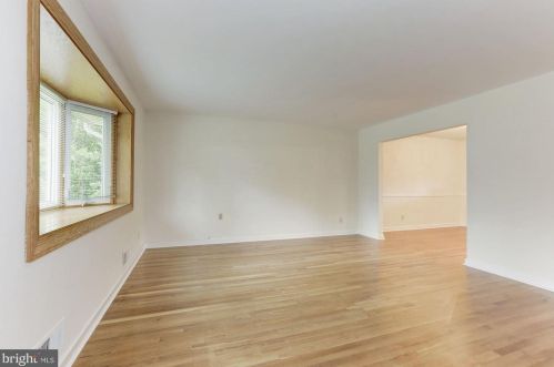 4815 Mori Dr, Rockville MD  20852-2212 exterior