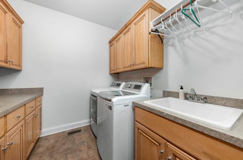 2323 Fawn Lk Cir, Naperville IL 60564-4611 exterior