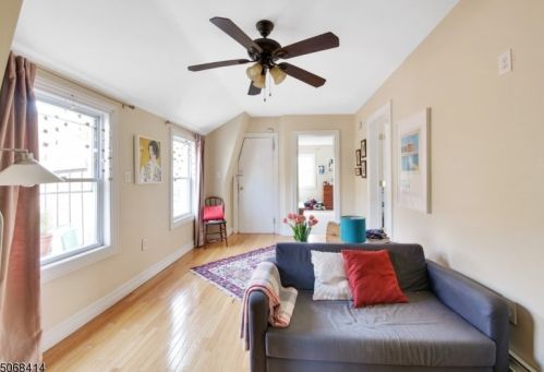 35 Claremont Ave, Montclair NJ 07042-3706 exterior