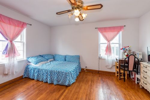 37 Lewis Ave, Waukegan IL 60087-4739 exterior