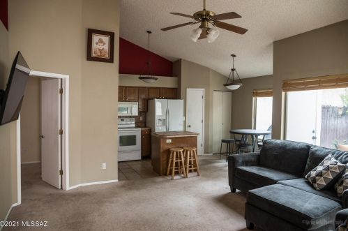 9748 2nd St, Tucson AZ  85748-2754 exterior