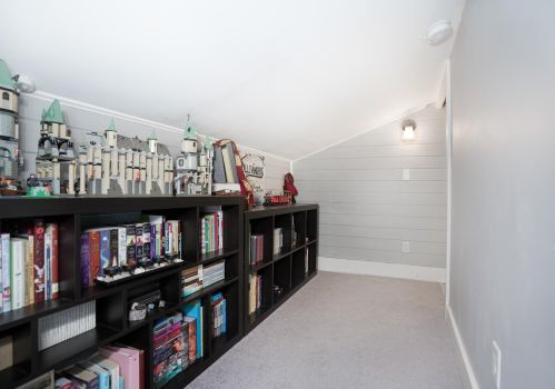 832 Elmwood St, Kalamazoo MI 49007-3236 exterior