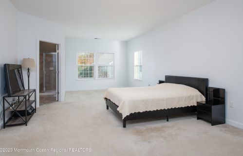 16 Pate Dr, Middletown NJ 07748-1700 exterior