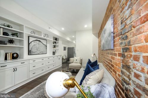 1421 3 St, Washington DC 20001-1960 exterior