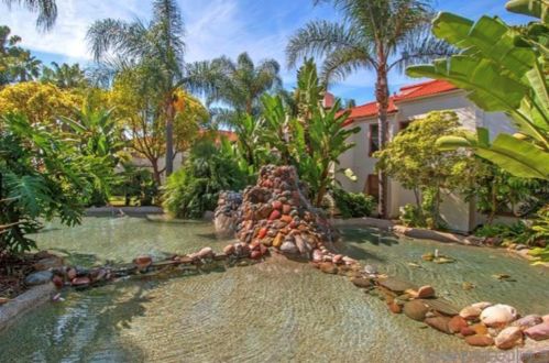 9374 Twin Trails Dr, San Diego CA  92129-2668 exterior