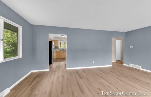 1845 Bonneville Dr, Meskegon MI 49441-3709 exterior