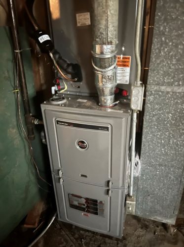 1640 28, Milwaukee WI 53215-1936 exterior