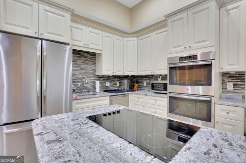 8069 Kenstone Ct, Atlanta GA 30350-4160 exterior