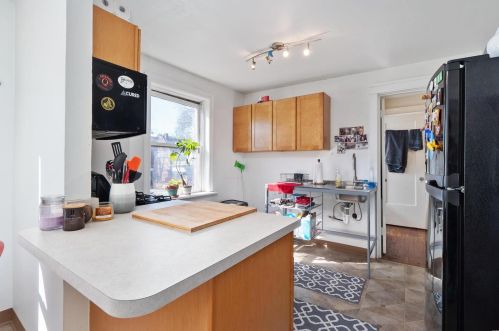 16 Kingsbury Pl, Saint Louis MO 63112-1825 exterior