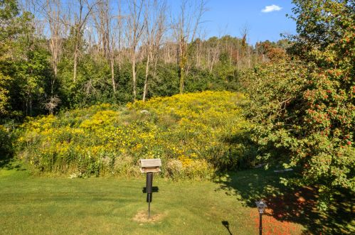 9555 Range Line Rd, Milwaukee WI 53209-2619 exterior