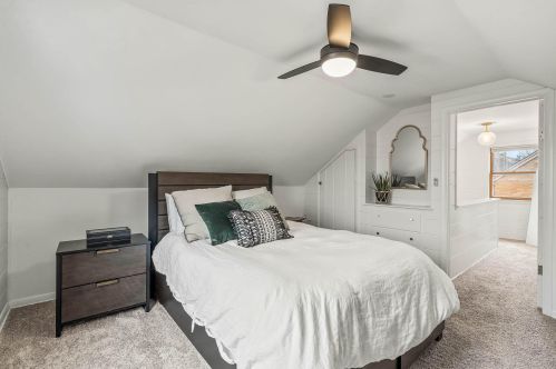 8624 Becher St, Milwaukee WI  53227-1726 exterior