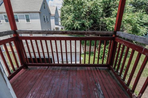 239 Hamilton St, New Brunswick NJ 08901-2205 exterior