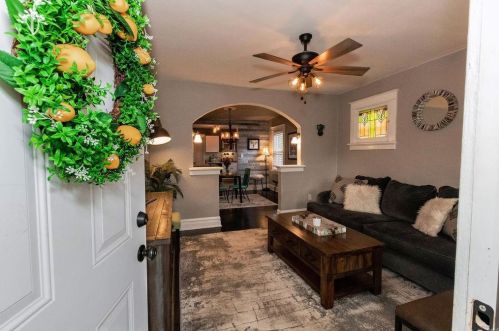 8511 Richard Ave, Saint Louis MO 63132-2806 exterior