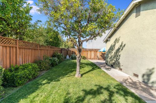 4636 Mia Cir, San Jose CA 95136-2325 exterior