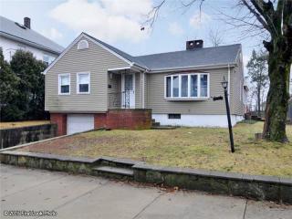 21 Prudence Ave, Providence, RI 02909-5412