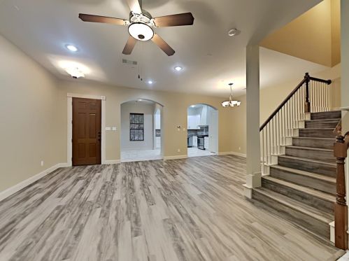 8623 Calvin Rd, Irving TX  75063-3935 exterior