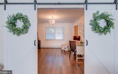 200 Applegate Dr, Trenton NJ 08690-1303 exterior