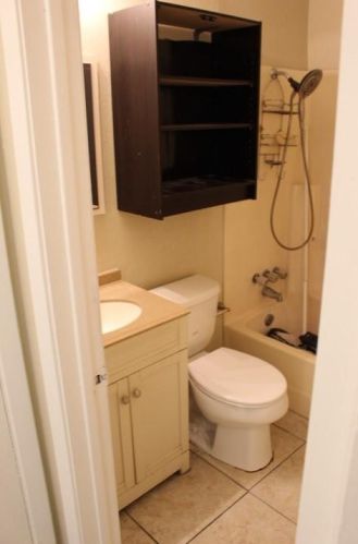 5212 Downs Dr, Austin, TX 78721-2204