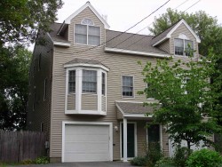 14 Crescent St, Newton, MA 02465-2008