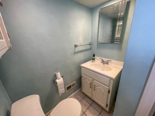 6 Bismark St, Pittsburgh PA  15209-2102 exterior