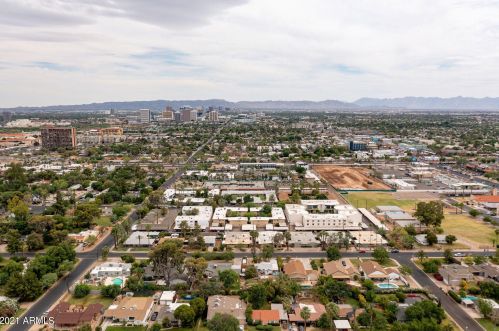 325 Colter St, Phoenix AZ 85018-1536 exterior