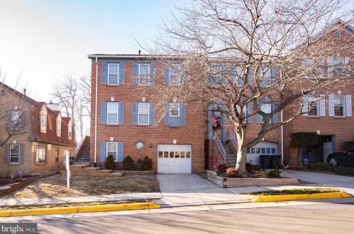 7312 Mallory Cir, Alexandria VA 22315-4704 exterior