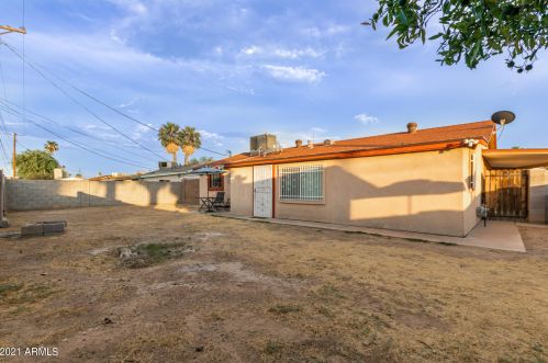 4916 Amelia Ave, Phoenix AZ  85031-2711 exterior