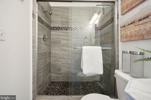 2230 16 St, Philadelphia PA 19132-4418 exterior