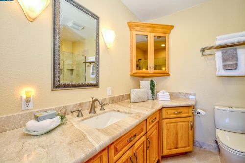 1161 Sunrise Hl, Concord CA 94518-1731 exterior