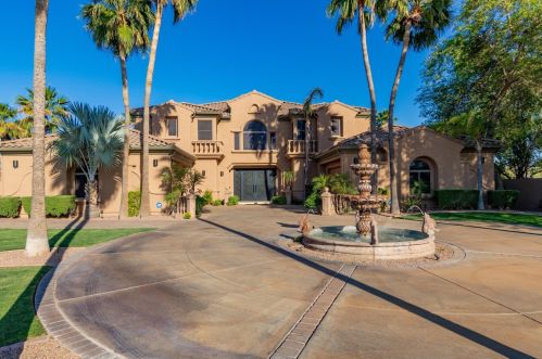 25401 45th Dr, Phoenix AZ  85083-2243 exterior