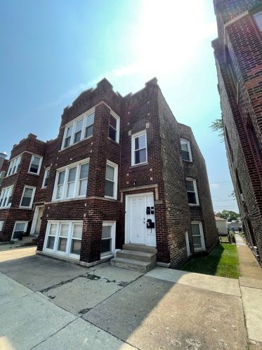 3553 106th St, Chicago, IL 60617-2963