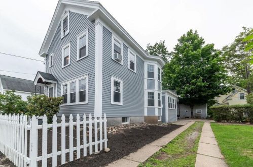 22 Monroe St, Concord, NH 03301-3614