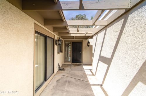 6777 Dorado Ct, Tucson, AZ 85715-4740