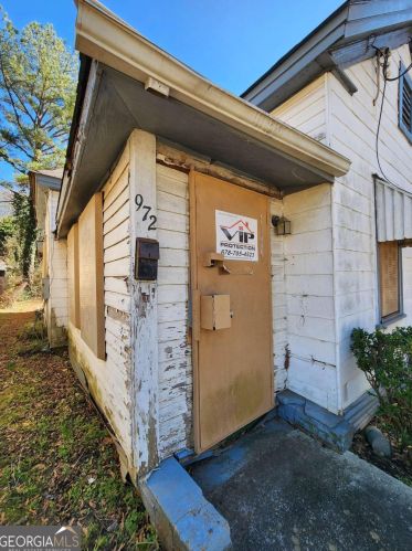 972 Hubbard St, Atlanta GA 30310-3136 exterior