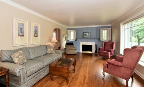 2230 Menomonee River Pkwy, Milwaukee, WI 53226-2619