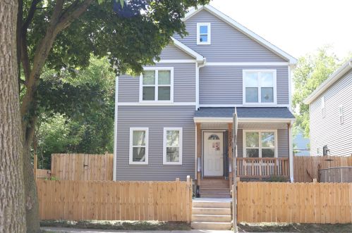 2223 28, Milwaukee WI 53215-2425 exterior