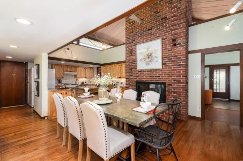 2 Sherwyn Ln, Saint Louis MO 63141-7821 exterior