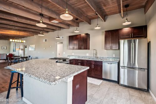 2421 Eastland St, Tucson AZ 85716-5723 exterior