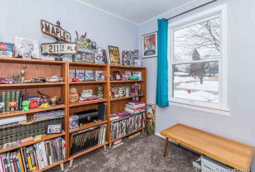 1201 Agnes Ave, Joliet IL 60435-3916 exterior