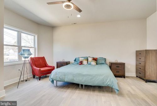 3445 Little Hunting Crk Dr, Alexandria VA 22309-1923 exterior