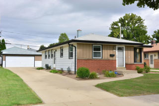 1506 Barnard Ave, Milwaukee WI  53221-2544 exterior