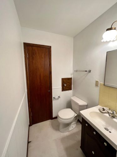 4868 22nd St, Milwaukee WI  53209-5627 exterior