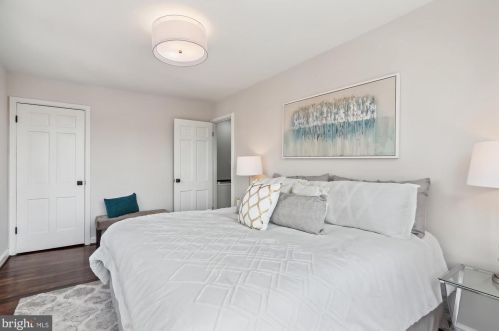 4963 12 St, Washington DC 20003-1414 exterior