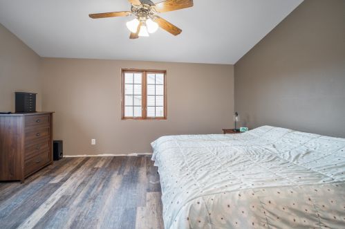 3301 Wagon Wheel Rd, Manitowoc WI 54220-8713 exterior