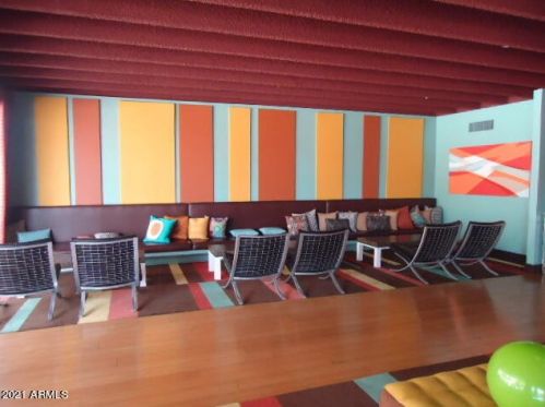 4750 Central Ave, Phoenix AZ  85040-2150 exterior